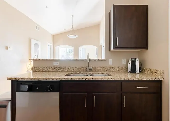 Apartment Landing Modern With Amazing Amenities