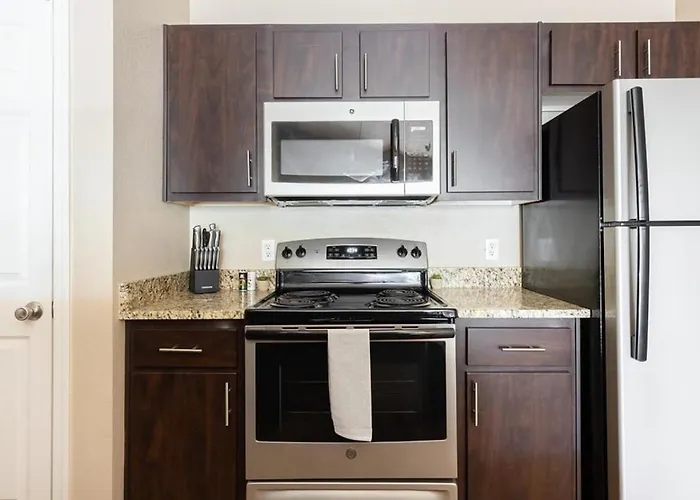 Apartment Landing Modern With Amazing Amenities Chandler